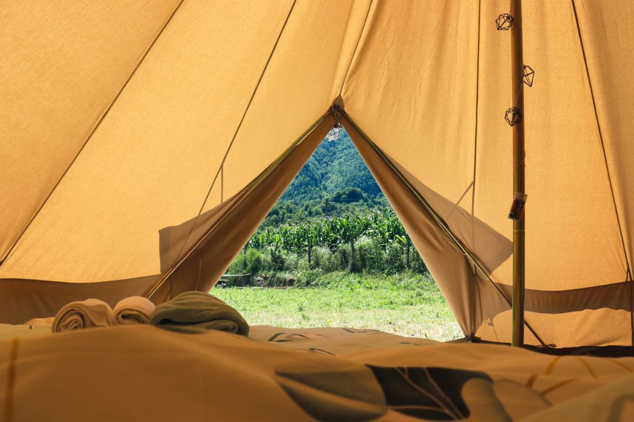 Luna Rock Glamping Brezoi - Blue Scai Экстерьер фото