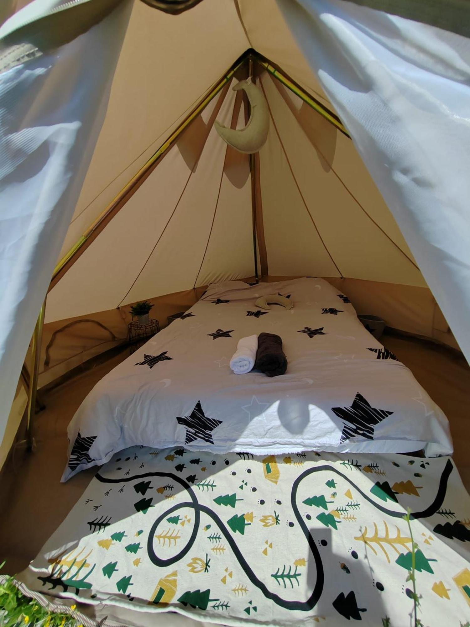 Luna Rock Glamping Brezoi - Blue Scai Экстерьер фото